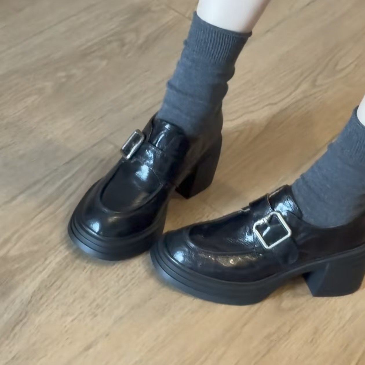 英伦风圆头搭扣乐福鞋女厚底粗跟通勤深口单鞋黑色,女鞋,深口单鞋,淘宝优惠券,粉丝福利购,淘宝优惠卷