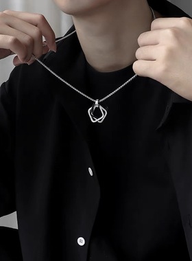 男潮高级感百搭T恤毛衣项链