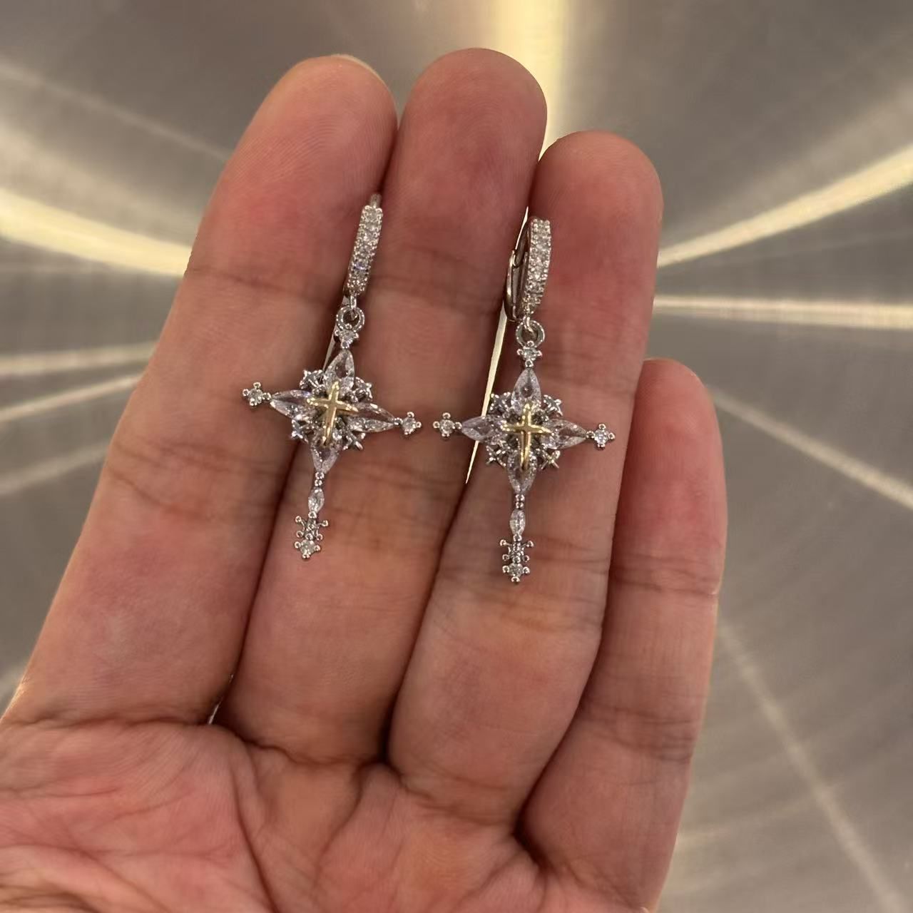 星-十字架无耳洞耳夹螺纹款设计