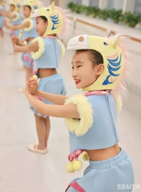 新款快乐小马儿童演出服幼儿园表演服装欢乐马上来舞蹈演出服