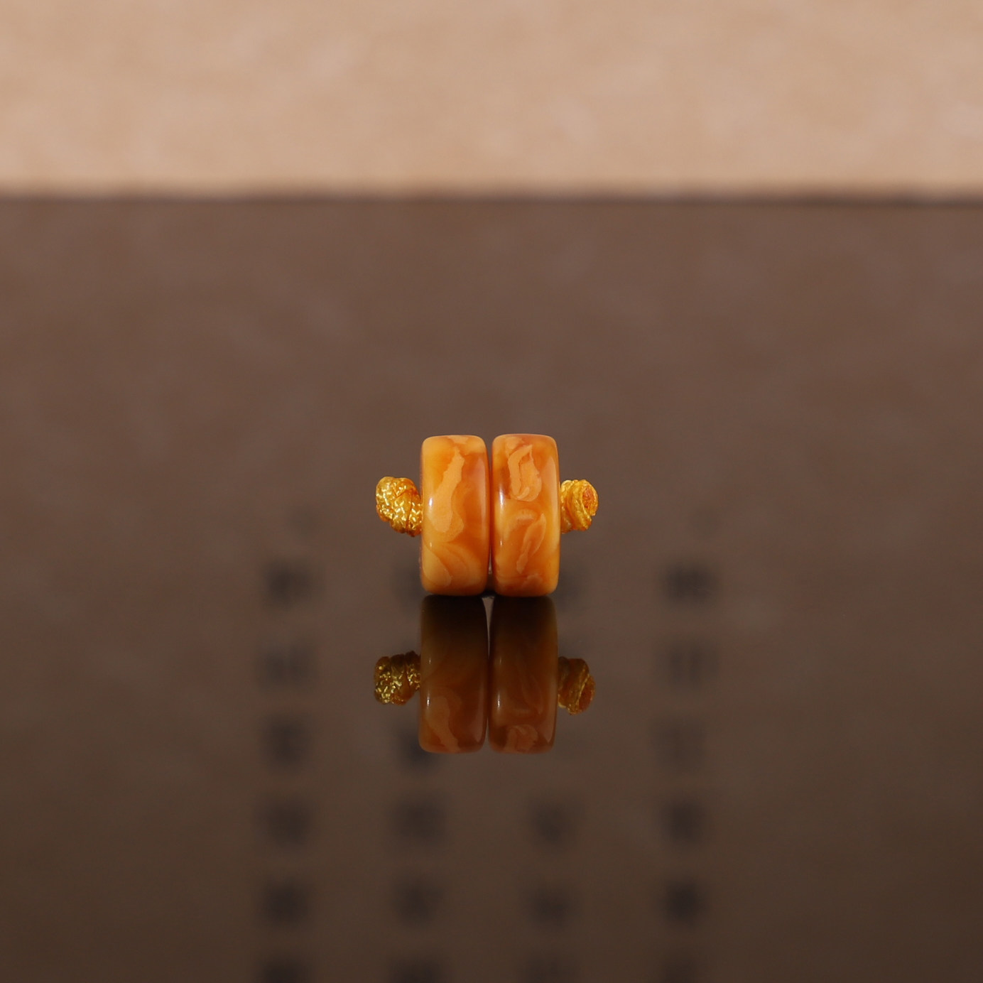 俄料老蜜蜡古董蜜蜡直切隔片对珠 8*3.4mm 精品垫片手链配珠 G26