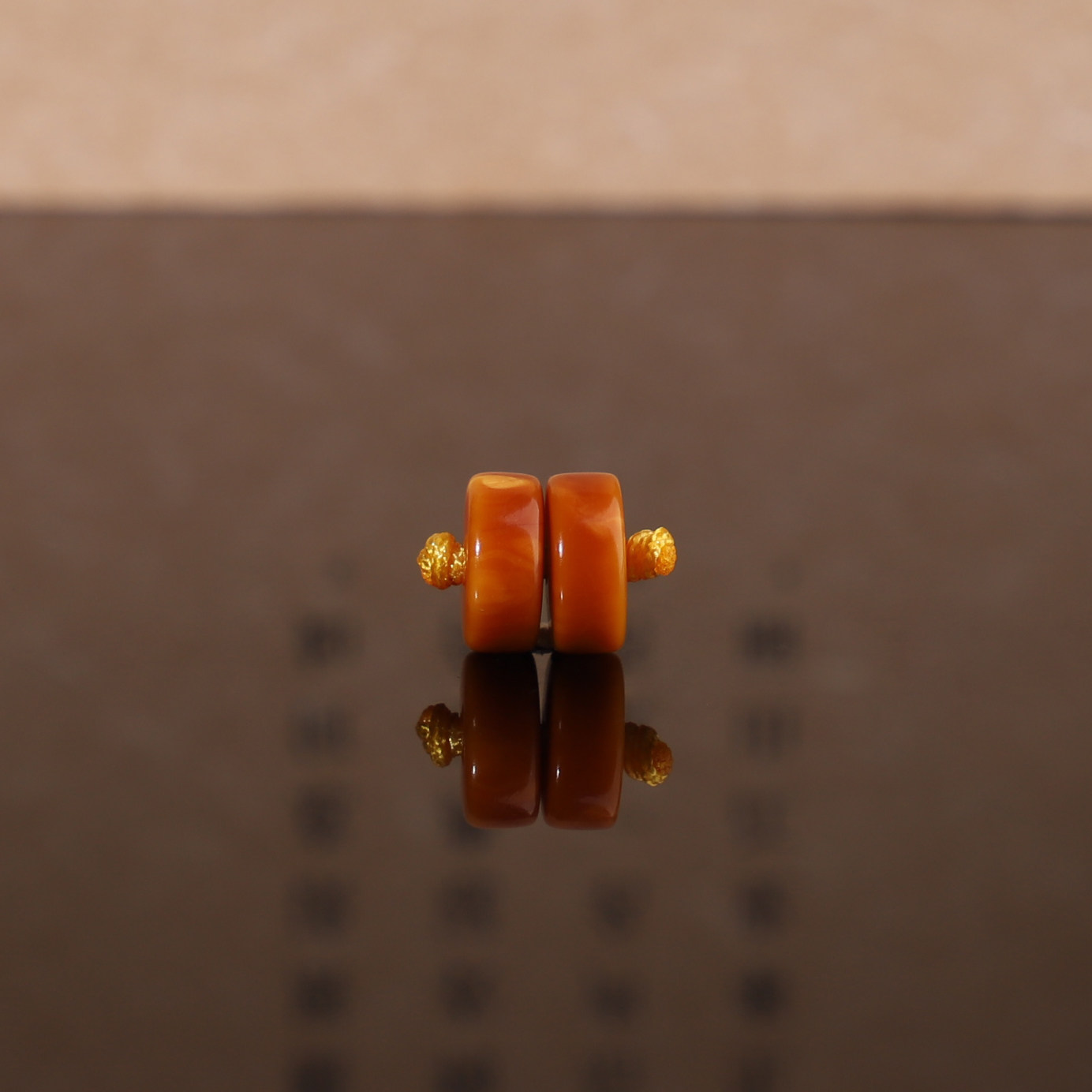 俄料老蜜蜡古董蜜蜡直切隔片对珠8.1*3.5mm 精品垫片手链配珠 G57