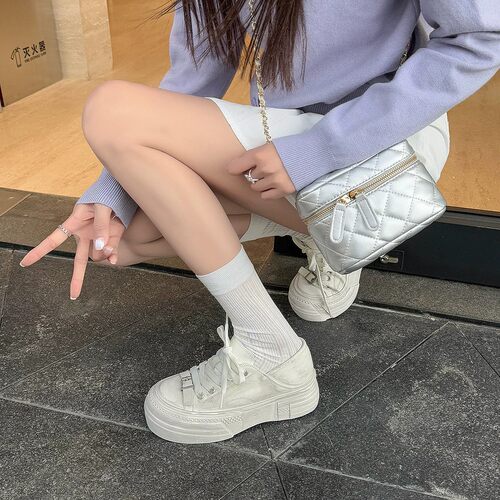 做旧韩版舒适休闲脏脏厚底板鞋子