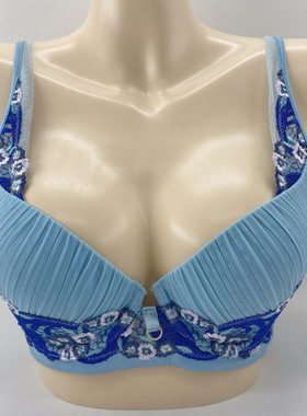 黛安芬性感蕾丝轻薄杯大胸支撑文胸16-8391