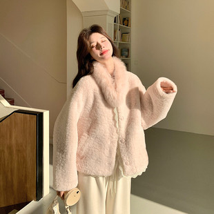 P220 2677 K328 现货数据好蕾丝花边仿兔毛皮毛一体外套2C285 新款