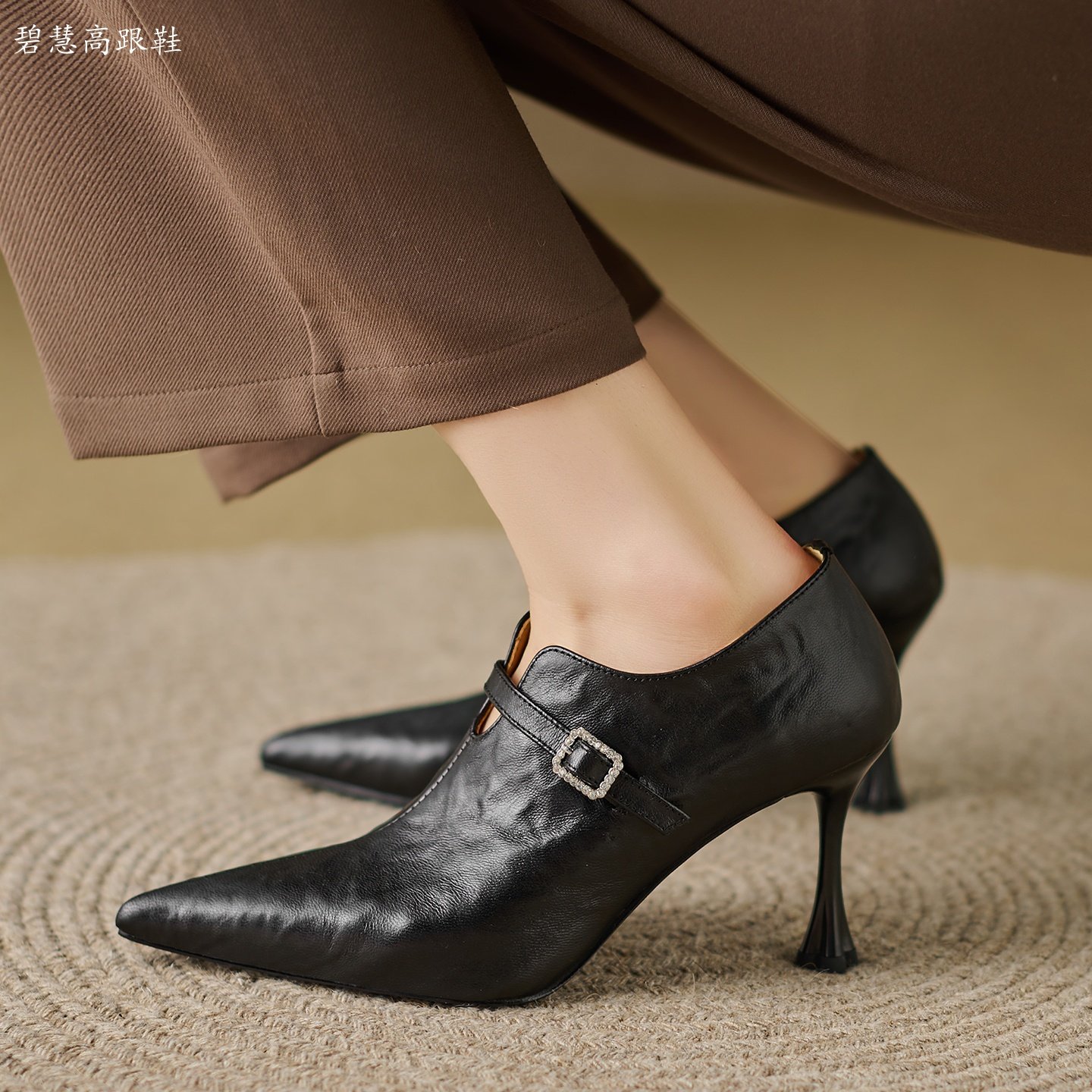 御姐风~巨软~2026春款新品8.5CM手抓纹羊皮尖头U型口高跟鞋单鞋,女鞋,深口单鞋,淘宝优惠券,粉丝福利购,淘宝优惠卷