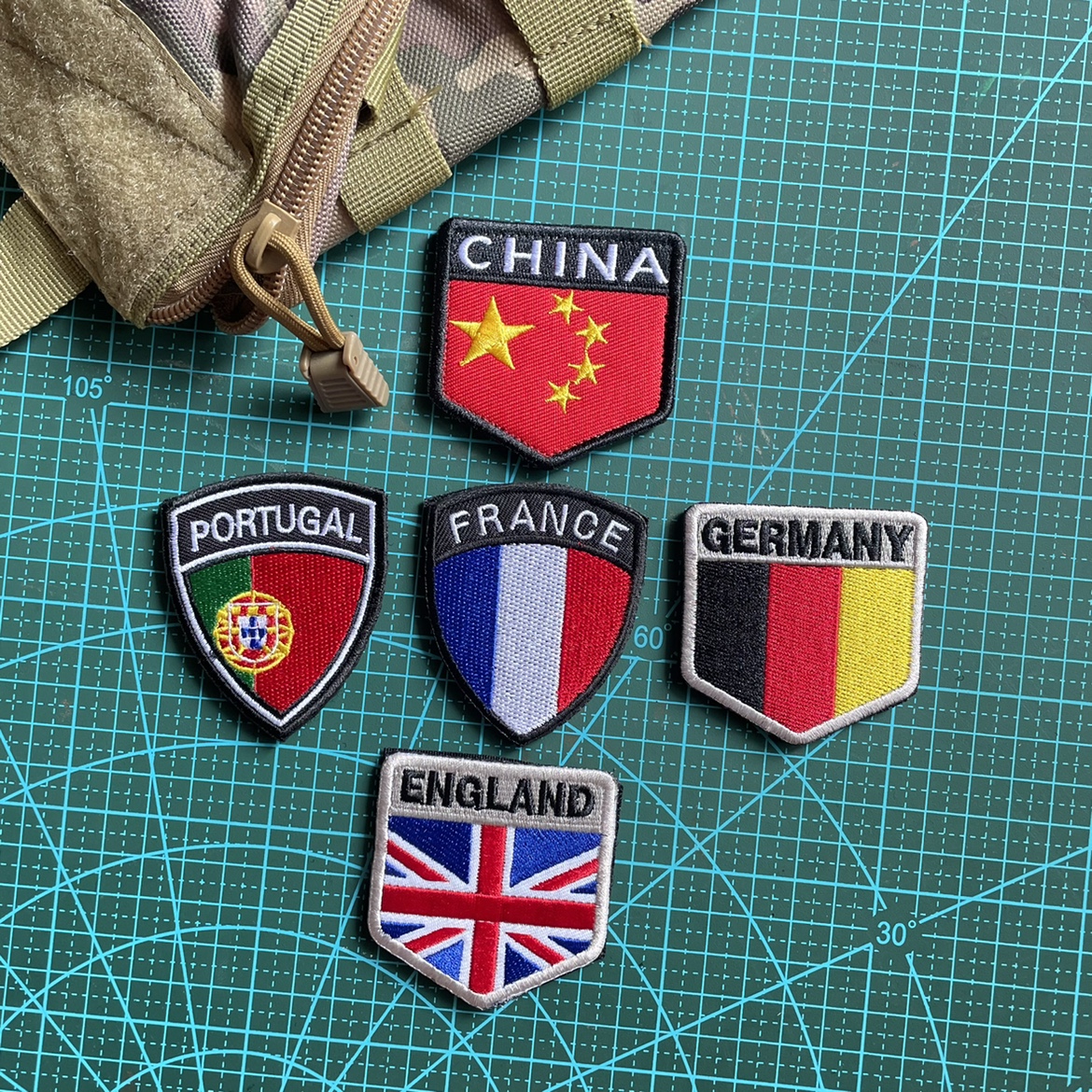 刺绣中国德国法国英国葡萄牙士气章魔术贴徽章户外背包贴冲锋衣贴