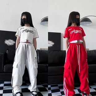 可达鸭家童装夏季甜酷女童短袖T恤卫裤两件套潮酷街舞套装演出服