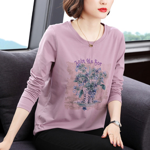 中老年妈妈春秋装新款纯棉长袖T恤女上衣服时尚洋气遮肚打底衫潮
