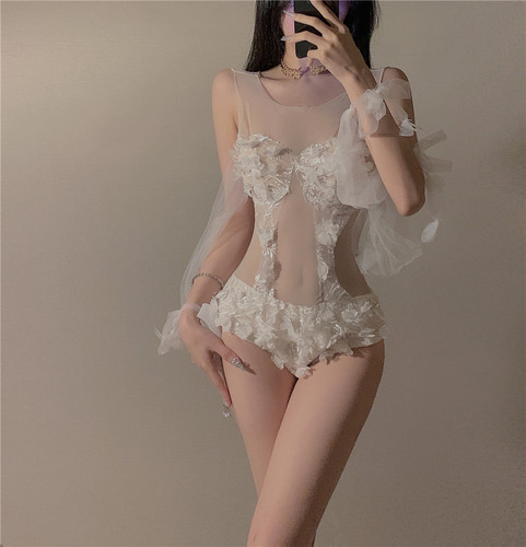 网红泳衣女连体2024夏新款超仙高级感纯欲风显瘦遮肉性感辣妹度假