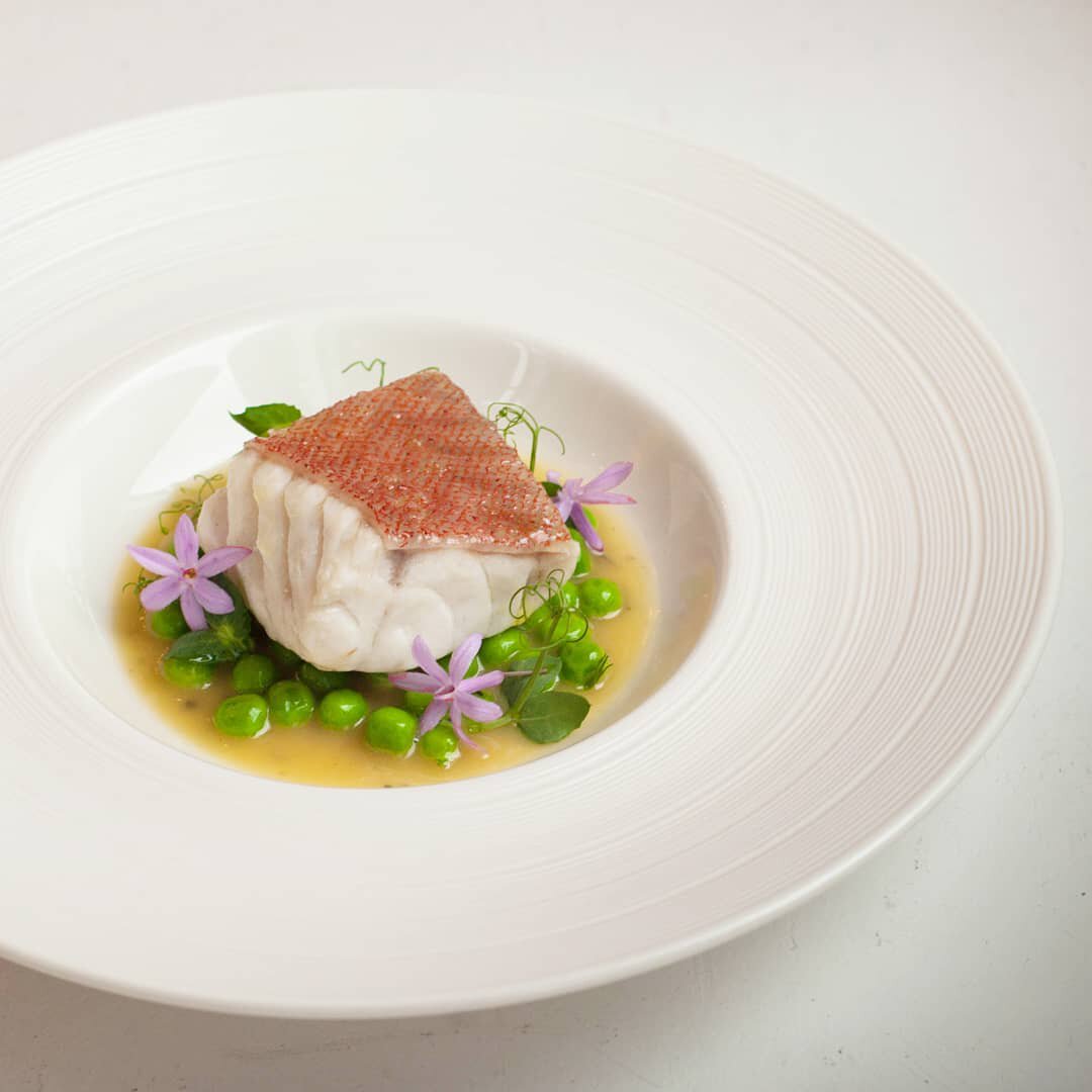 高级感陶瓷牛排盘家用餐具精选创意设计西餐厅沙拉碗