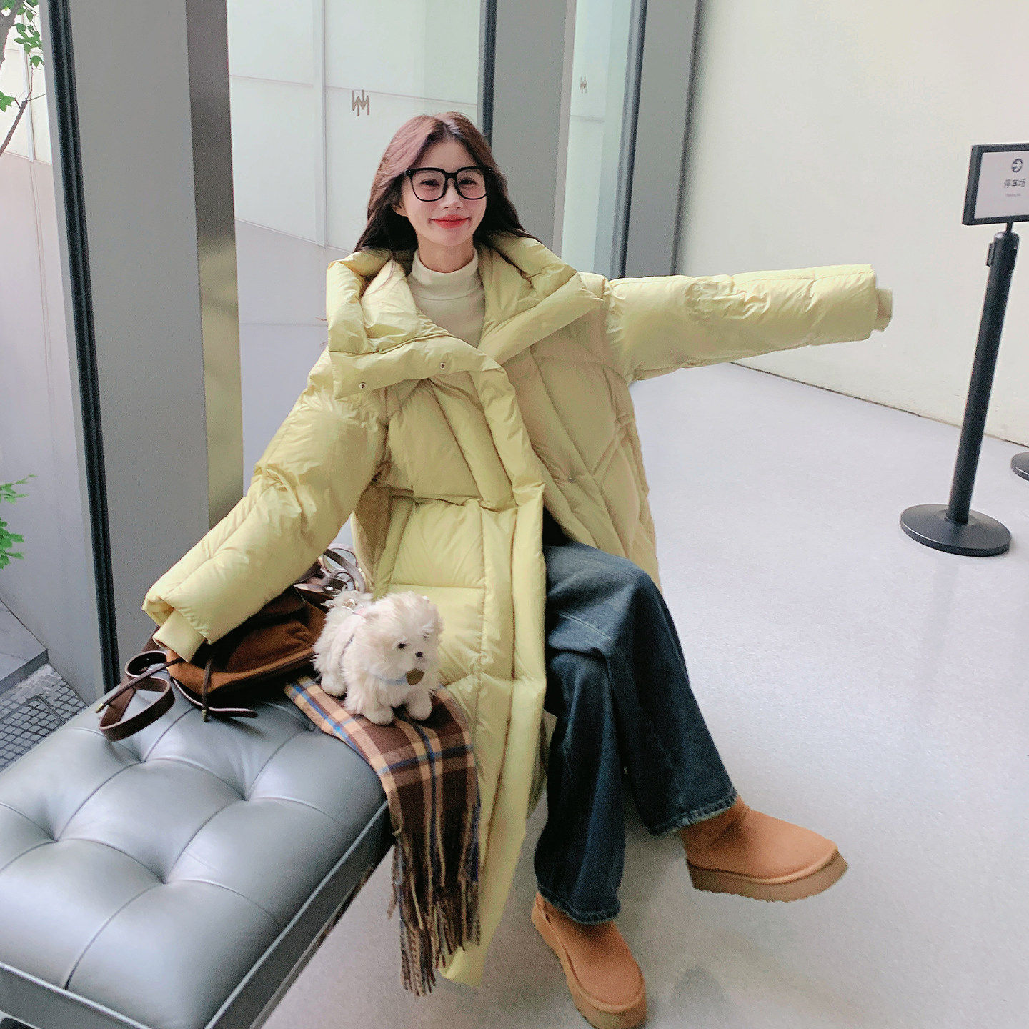 黄色长款过膝连帽泡芙感羽绒服女2025冬韩系保暖厚实90白鸭绒外套,女装/女士精品,羽绒服,淘宝优惠券,粉丝福利购,淘宝优惠卷