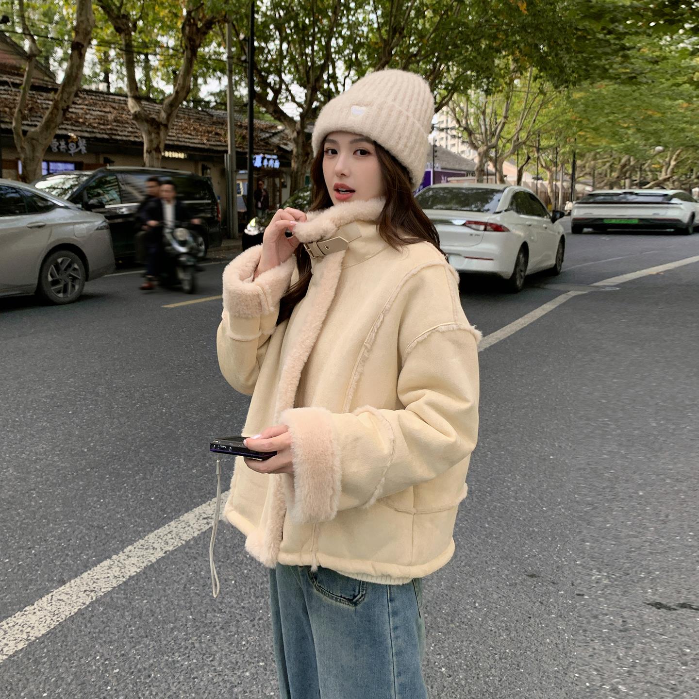 卡其色小个子麂皮绒羊羔毛短外套女2025冬季保暖加厚皮毛一体棉服