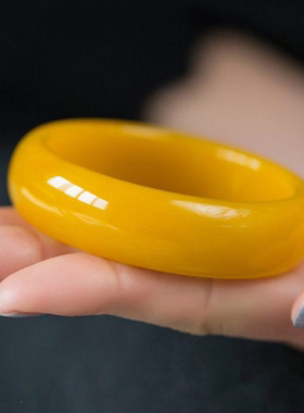 天然和田玉黄玉手镯新疆玉器