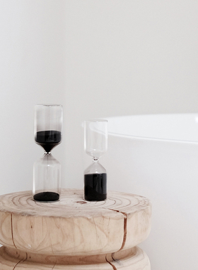 auraliving北欧风极简沙漏黑灰色几何玻璃装饰摆件简约性冷淡装饰