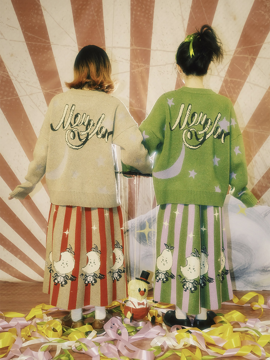 Retro Knitted Couple Sweater: Warm Vintage Graphic Knit - Taobao product photo 3