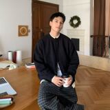黑色