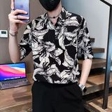 黑色
