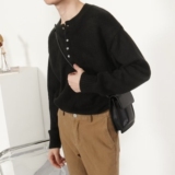黑色