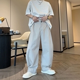 灰色