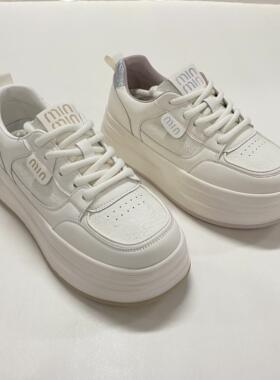 ONBKO瑞利宝时尚简约厚底小白鞋休闲女鞋1R50284