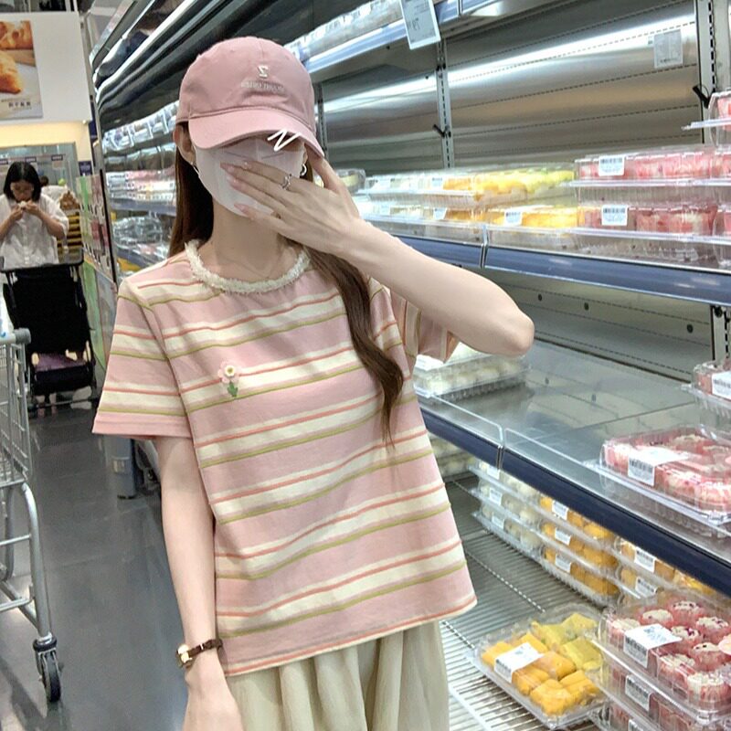 大码韩系复古粉色条纹短袖T恤女2026夏季新款甜美设计感正肩上衣