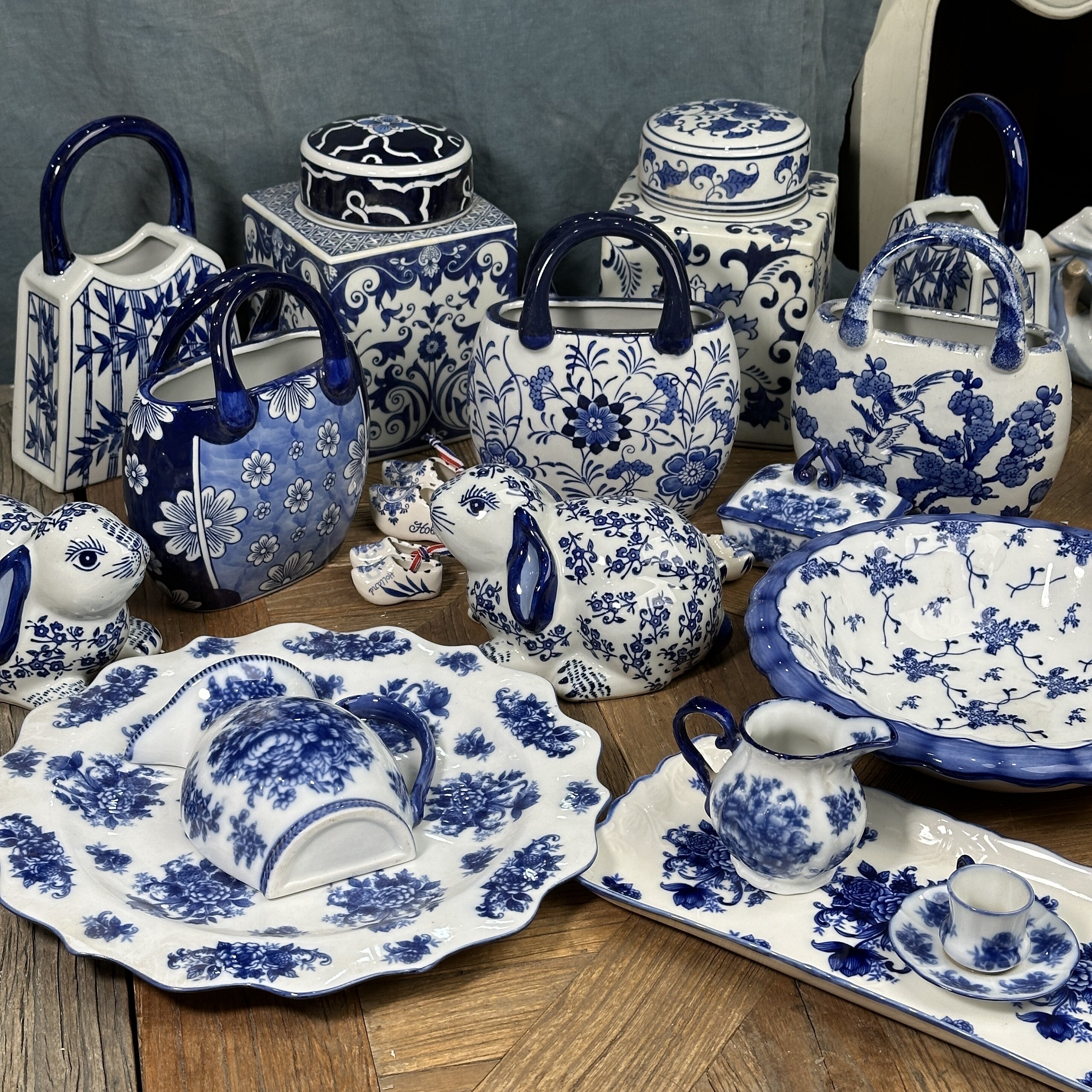 陶瓷国风青花手绘花瓶花篮兔子摆件花卉餐盘果碗汤碗奶壶托盘烛台,家居饰品,装饰摆件,淘宝优惠券,粉丝福利购,淘宝优惠卷