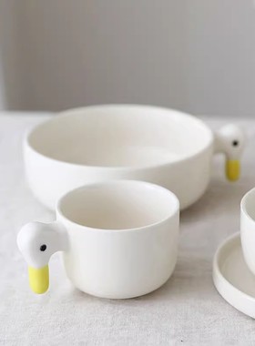 日本设计款黄色鸭子哑光釉创意造型茶杯茶壶碗餐盘咖啡杯碟马克杯