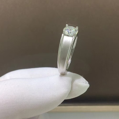 新款S925银镀金  1克拉拉丝磨砂款莫桑钻男戒   裸石6.5mm