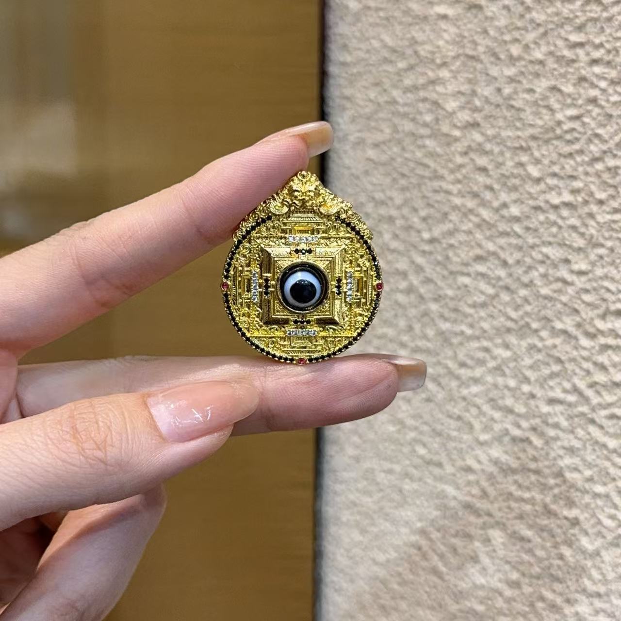 纯铜九宫八卦镶天珠SH