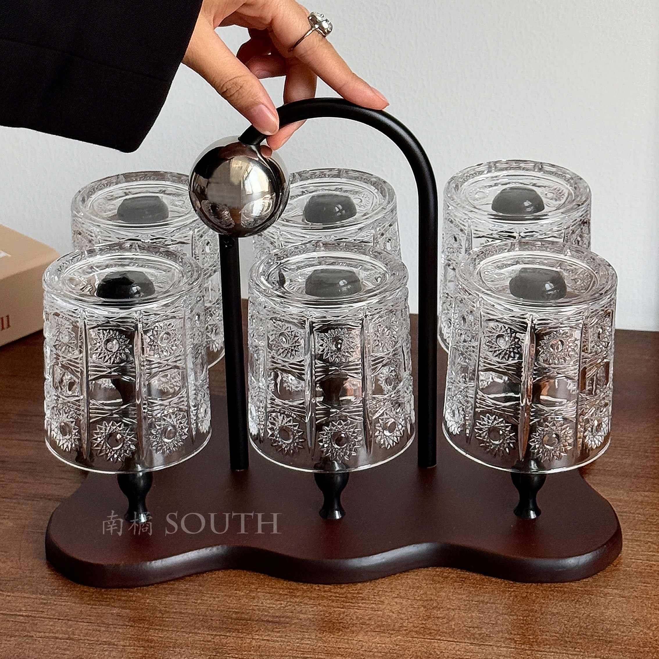 轻奢复古浮雕玻璃杯套装