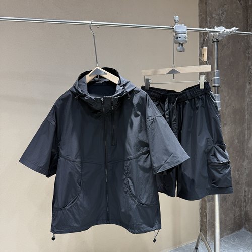 轻薄防晒速干连帽套装男夏季新款潮牌宽松连帽短袖工装短裤两件套