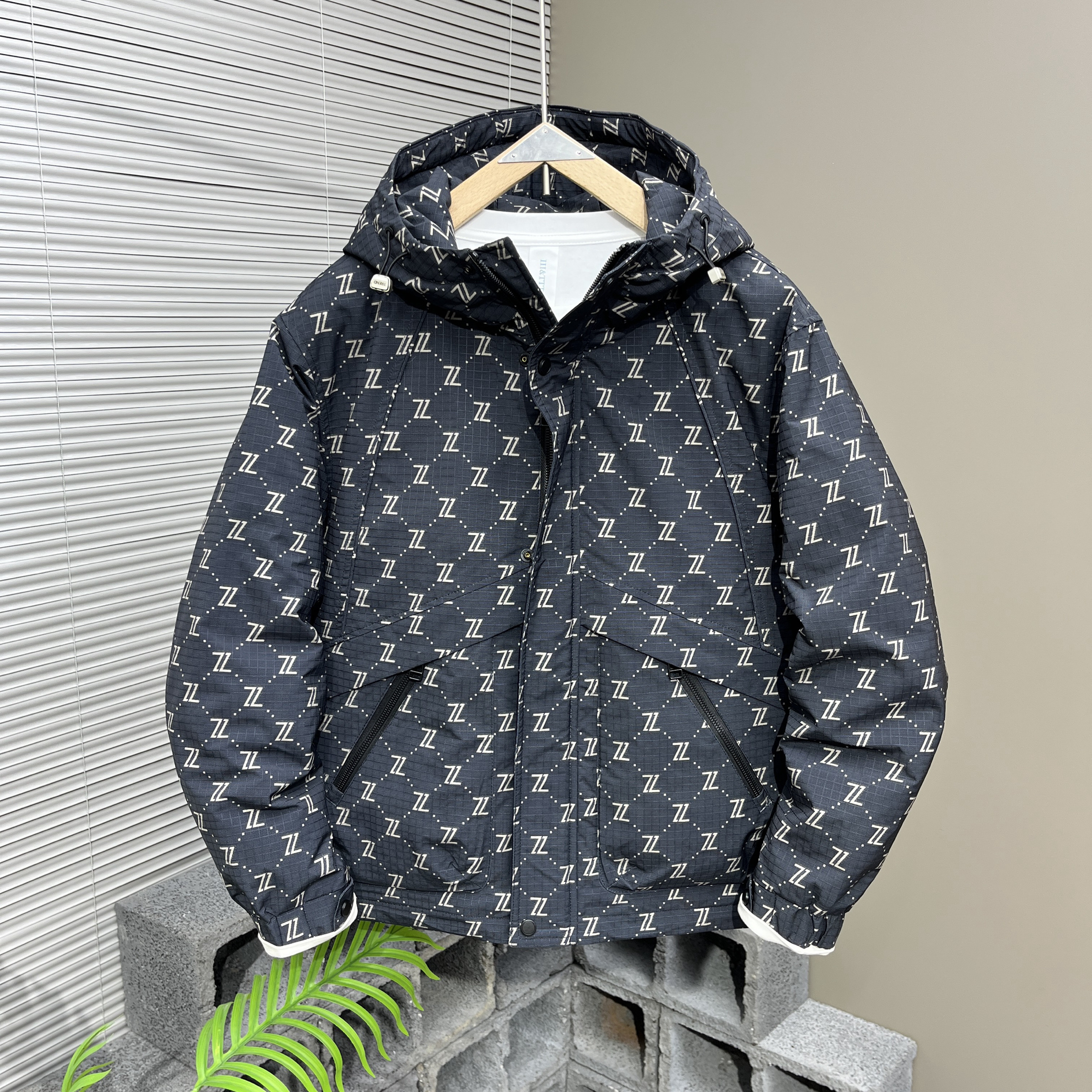 国标白鸭绒冲锋衣冬季新款轻薄保暖满花男士羽绒服外套潮牌羽绒衣