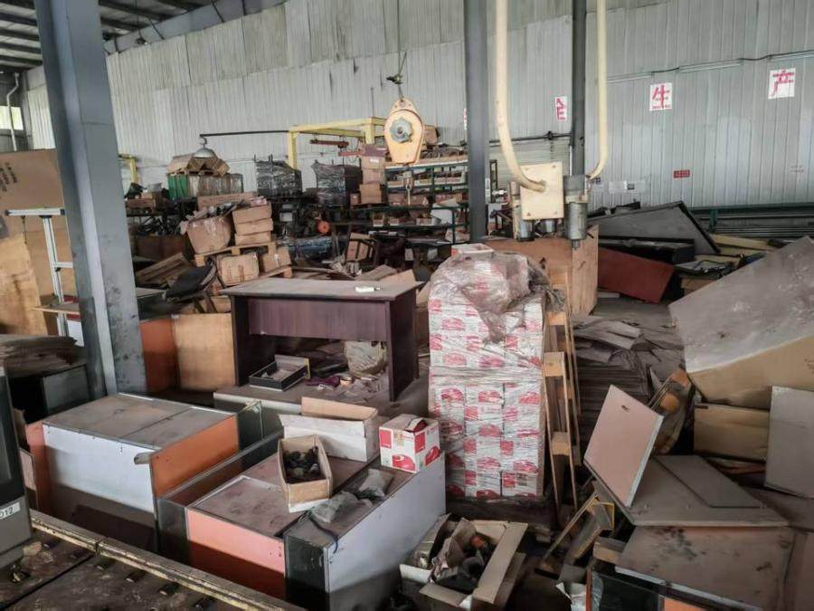 12月30日成都某公司所有的空压机、汽油机装配线、汽油机检测线、龙门吊等机器设备网络拍卖公告