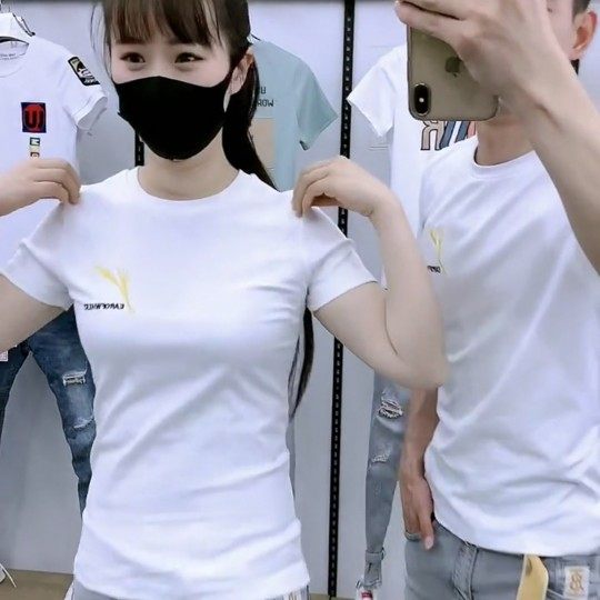 夏季流行青年体恤圆领半袖潮牌t恤修身刺绣短袖ins潮流日常情侣装
