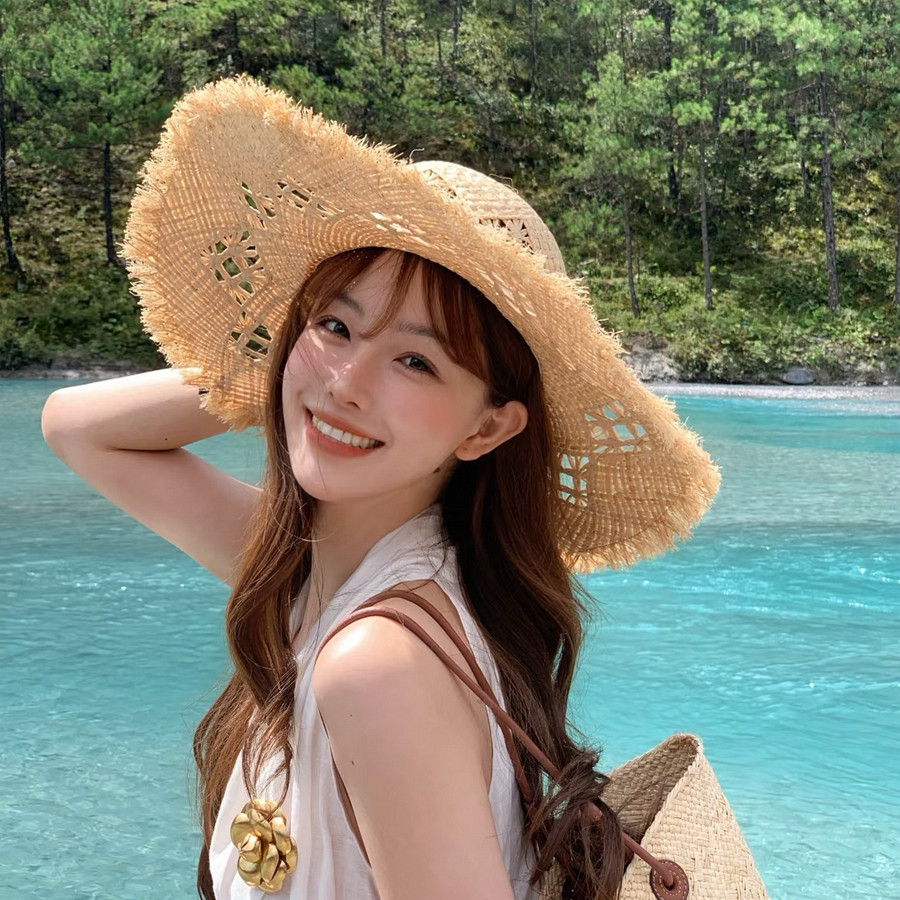 轻奢女夏大檐镂空拉菲草草帽海滩度假毛边遮阳百搭简约洋气太阳帽