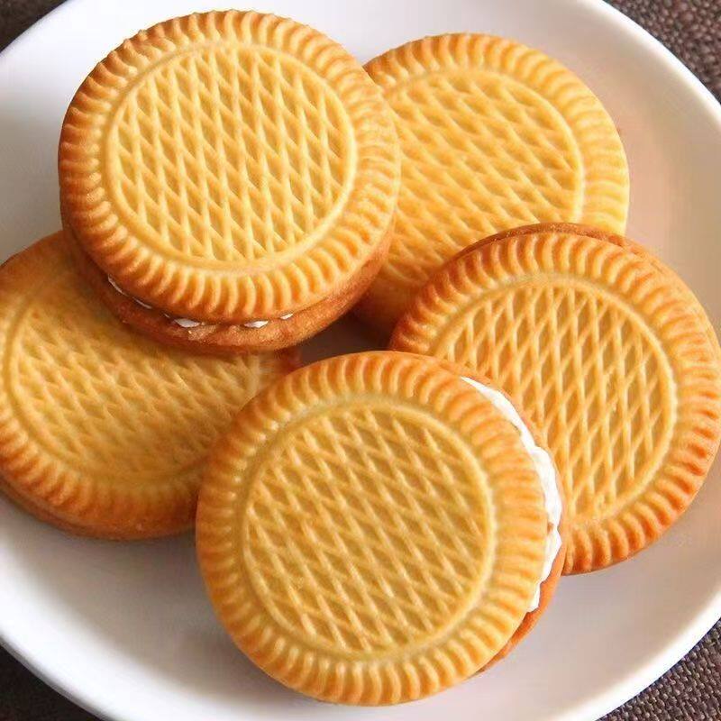 奶油夹心饼干香蕉水果味早餐解馋小零食休闲散装整箱批发独立包装