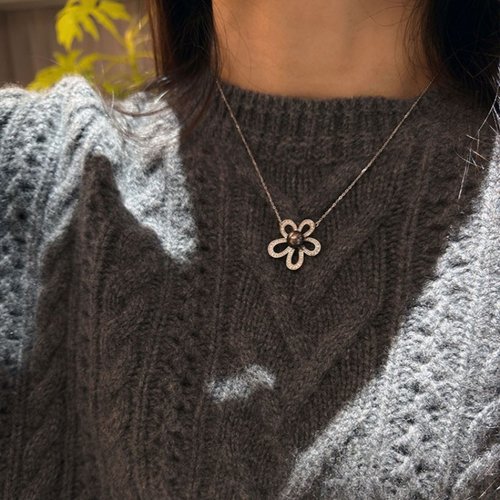 《清花》大溪地黑珍珠镂空蕾丝花朵项链