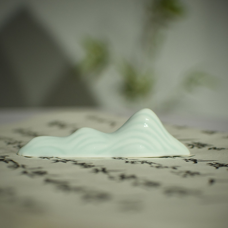 影青【远山】笔搁文房用品毛笔架青瓷笔托陶瓷茶配件假山造景摆件