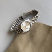 钢带日历手表女款 简约气质轻奢时尚 精致高级感学生女士百搭腕表女