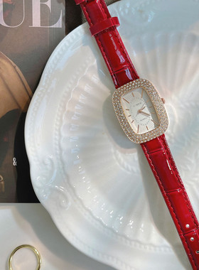手表女款学生女士小众轻奢简约气质时尚高级感小方表红色休闲女表