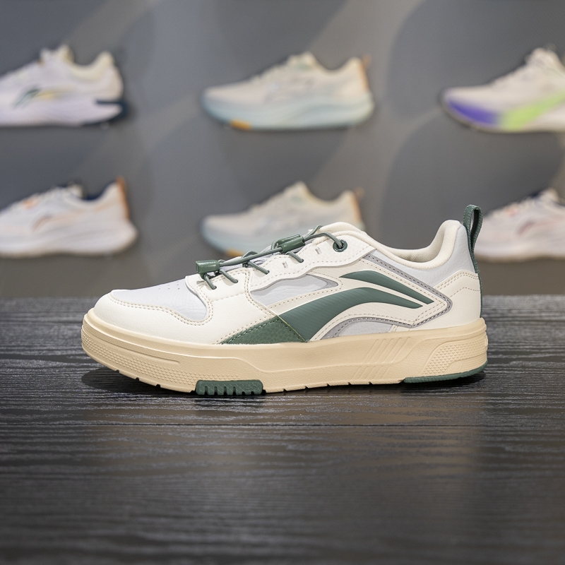 李宁四季通用防滑耐磨童休闲鞋