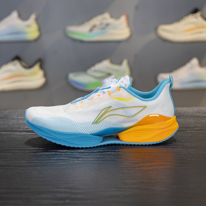 李宁夏季减震回弹童跑步鞋