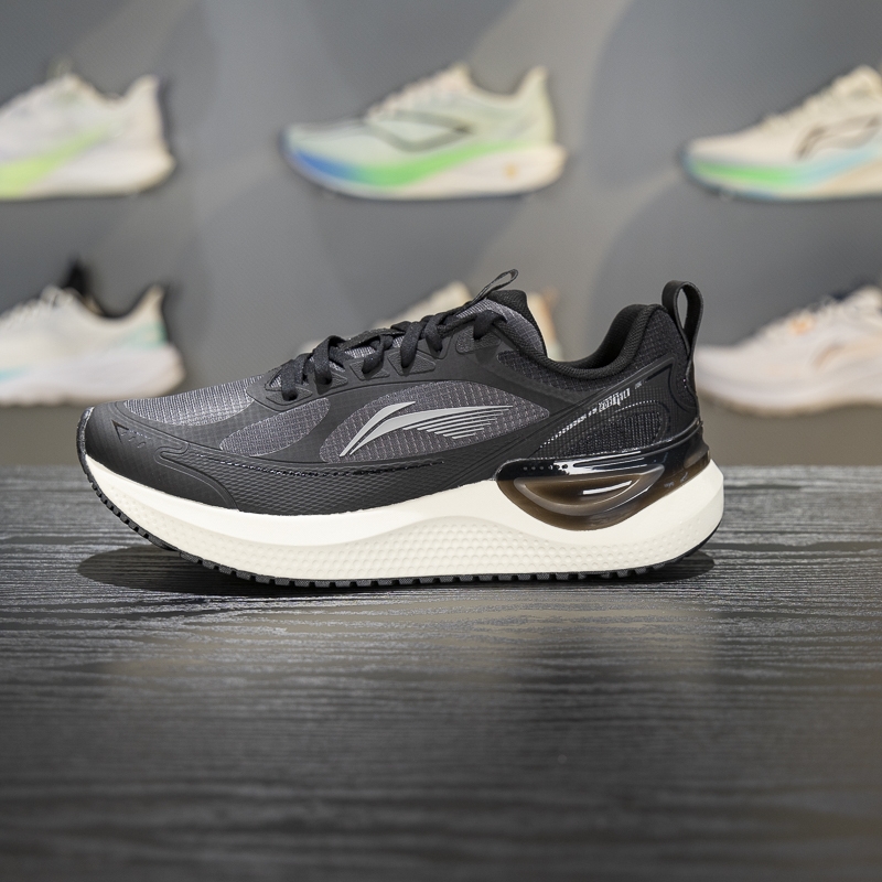 李宁男子跑鞋舒适透气