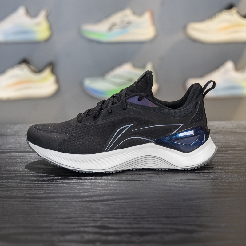 李宁男子减震跑鞋回弹透气