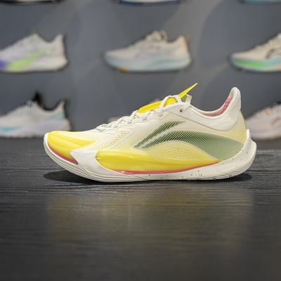 李宁男子减震回弹低帮篮球鞋