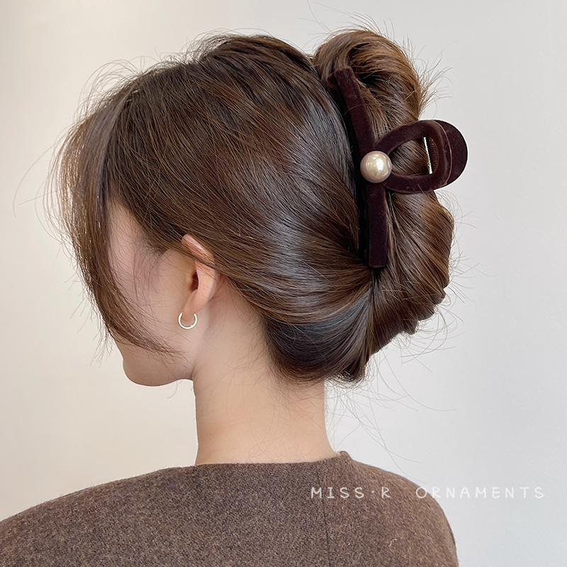 植绒珍珠抓夹大号鲨鱼夹高级感