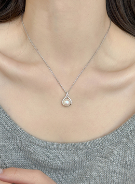 设计感S925纯银淡水珍珠吊坠项链