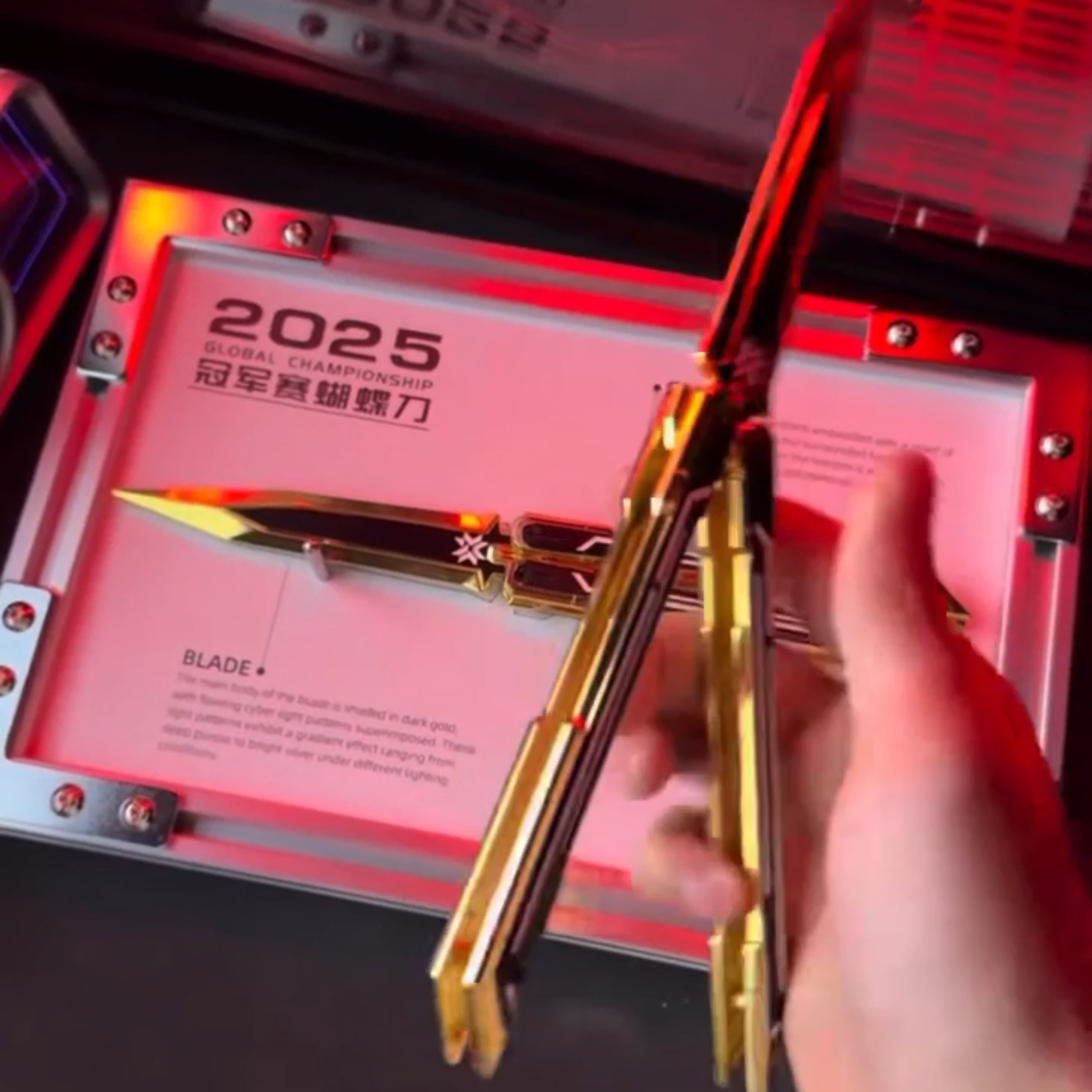 契约 2025 冠军蝴蝶刀摆件瓦罗兰特游戏周边武器实物模型相框