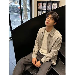 日系翻领灰白格子长袖衬衫男生秋季宽松休闲开衫上衣外套C01P45图片